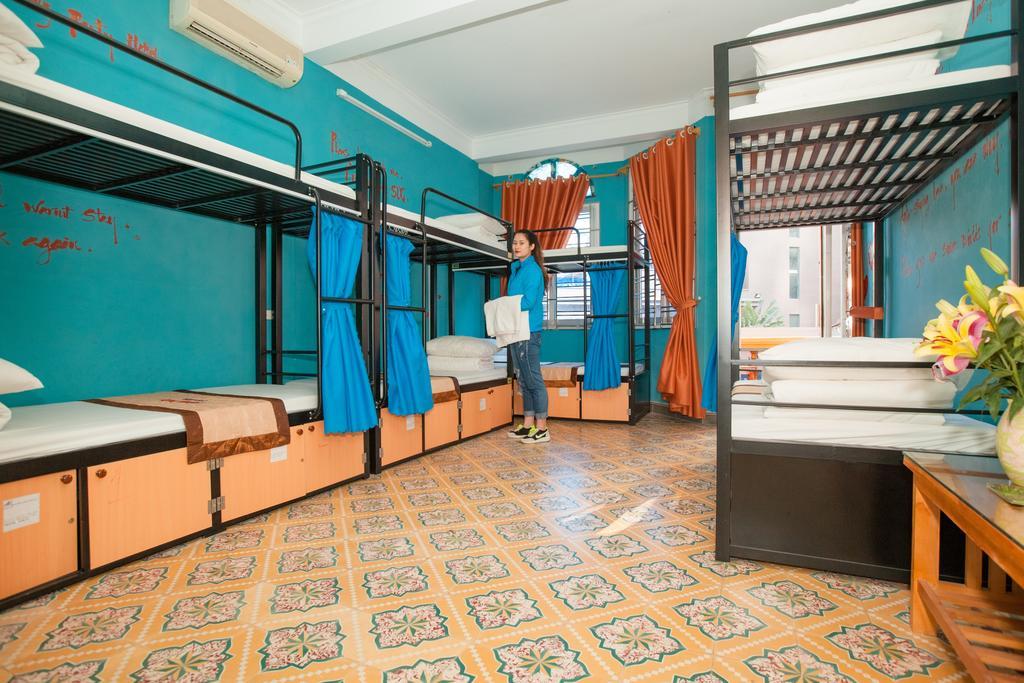 Halong Party Hostel ฮาลอง ภายนอก รูปภาพ