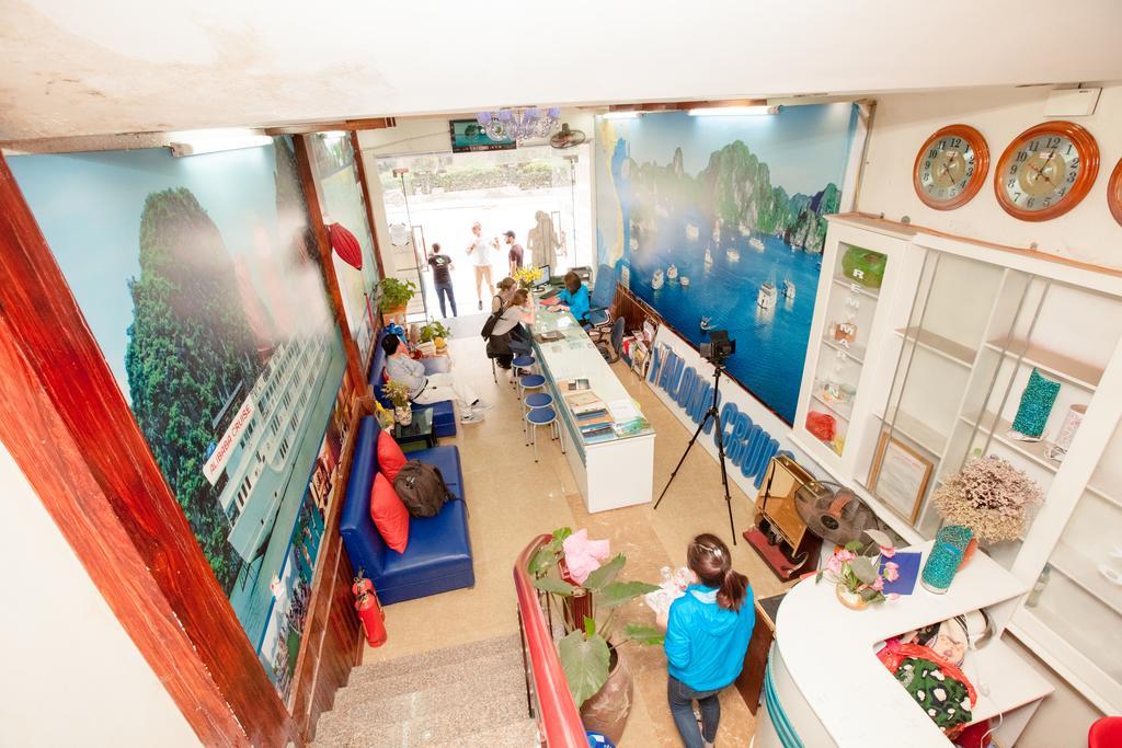 Halong Party Hostel ฮาลอง ภายนอก รูปภาพ