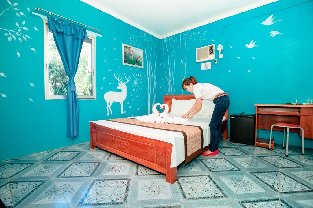 Halong Party Hostel ฮาลอง ภายนอก รูปภาพ